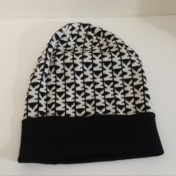 Michael Kors Knit Beanie Hat - Picture 3 of 7